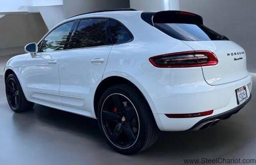 2017 Porsche Macan Turbo