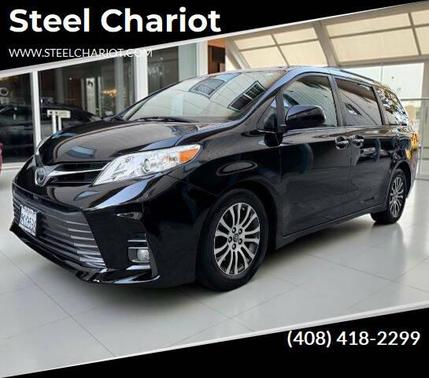 2018 Toyota Sienna XLE