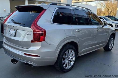 2016 Volvo XC90 T6 Momentum