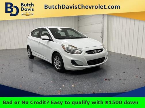 Photo 1 of 15 of 2013 Hyundai Accent GS