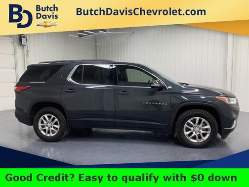 Photo 2 of 28 of 2020 Chevrolet Traverse LT Cloth