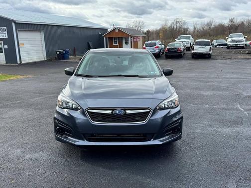 2017 Subaru Impreza 2.0i