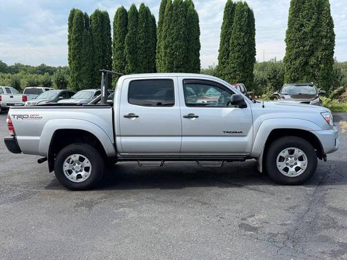 Magnetic Gray Metallic 2013 Toyota Tacoma Base