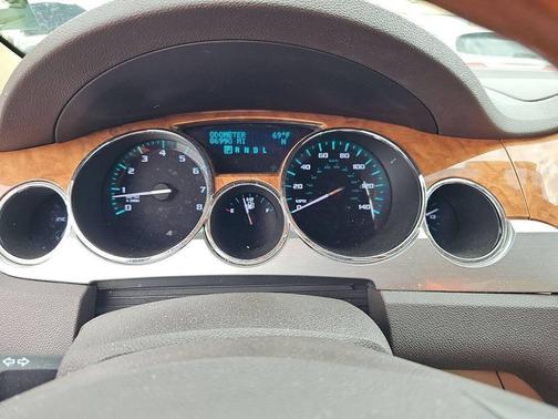 Gold Mist Metallic 2010 Buick Enclave CX