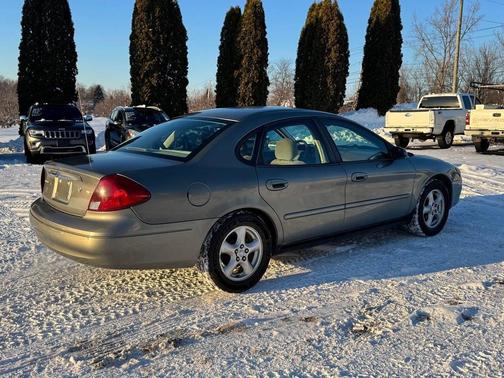 2002 Ford Taurus SES