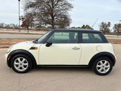 2010 MINI Cooper Base