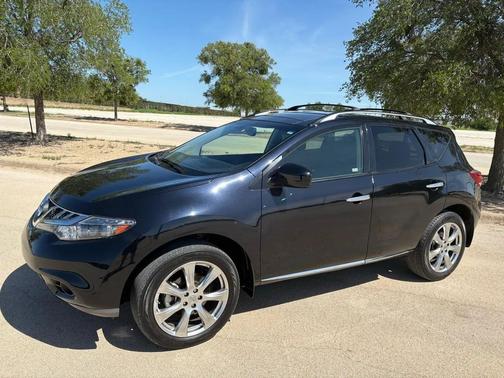 Black 2012 Nissan Murano LE