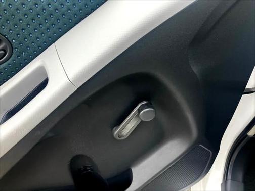 2007 Toyota Yaris Base