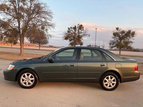 2004 Toyota Avalon XLS