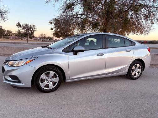 2018 Chevrolet Cruze LS