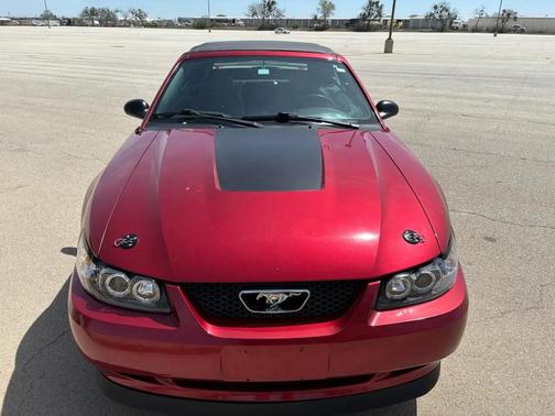 2004 Ford Mustang Premium