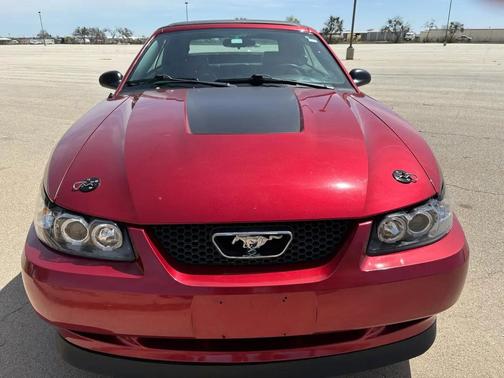 2004 Ford Mustang Premium