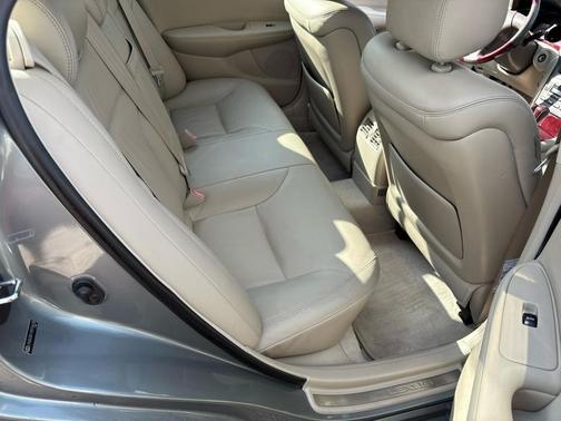 2004 Lexus ES 330 Base