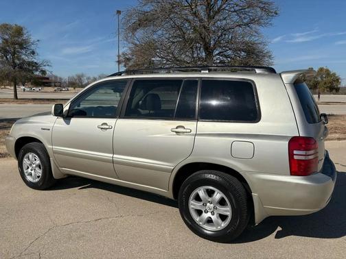 2003 Toyota Highlander Base