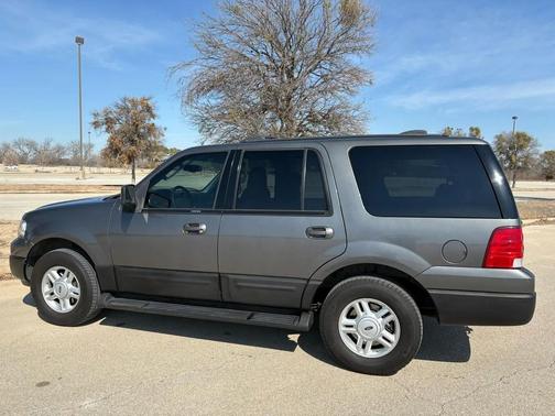 2004 Ford Expedition XLT