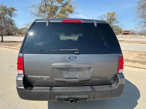 2004 Ford Expedition XLT