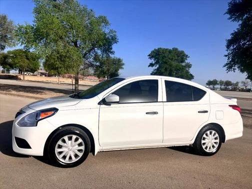 2019 Nissan Versa 1.6 S+