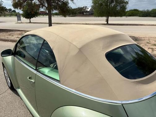 2008 Volkswagen New Beetle SE