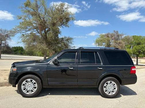 Black 2011 Ford Expedition Limited