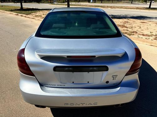 2004 Pontiac Grand Prix GT2