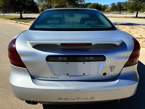 2004 Pontiac Grand Prix GT2