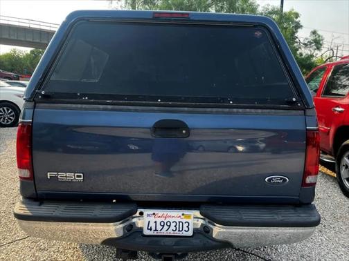 2004 Ford F-250 XLT Crew Cab