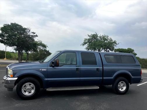 2004 Ford F-250 XLT Crew Cab