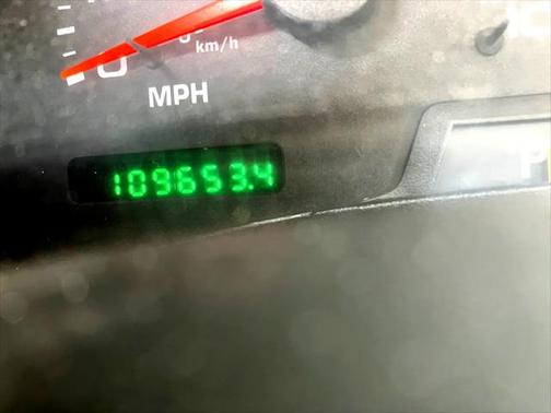 2004 Ford F-250 XLT Crew Cab