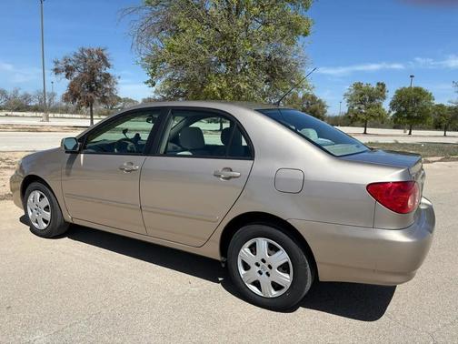 2007 Toyota Corolla LE
