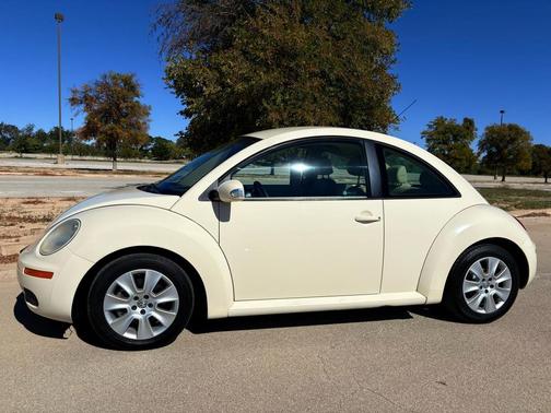 2010 Volkswagen New Beetle 2.5L