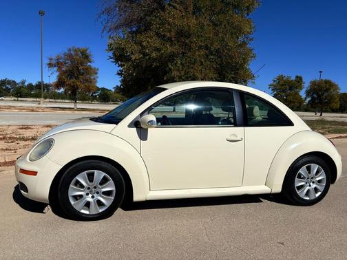 2010 Volkswagen New Beetle 2.5L