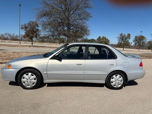 2001 Toyota Corolla S