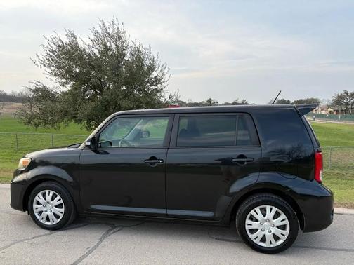 2012 Scion xB Release Series 9.0