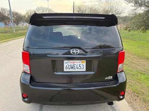 2012 Scion xB Release Series 9.0
