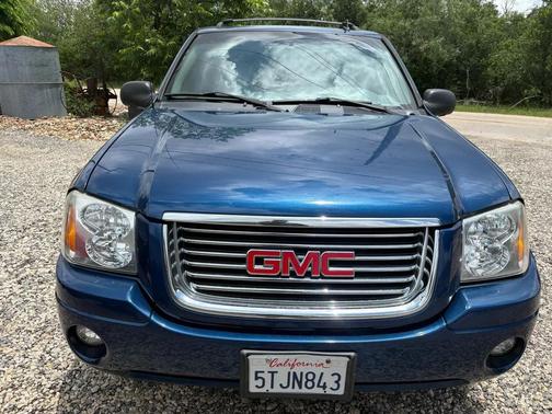 Superior Blue Metallic 2006 GMC Envoy SLE