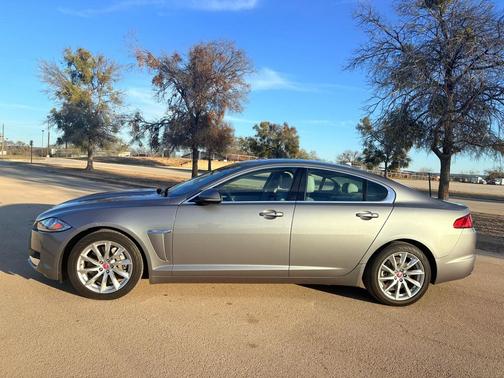 2015 Jaguar XF 2.0T Premium