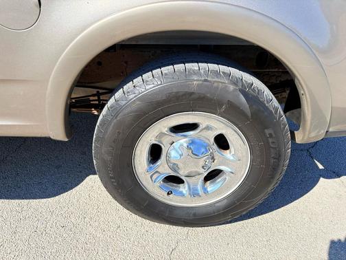 2003 Ford F-150 Lariat SuperCrew