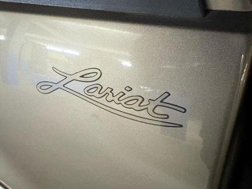 2003 Ford F-150 Lariat SuperCrew