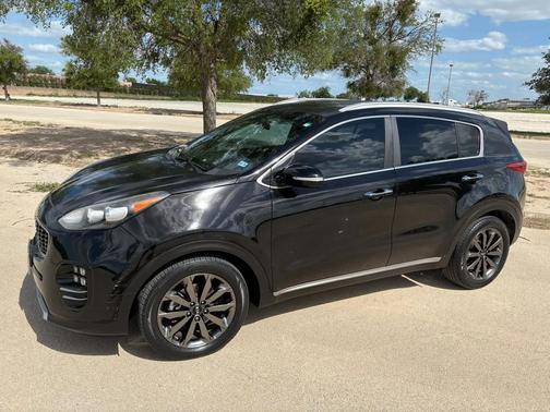 Black Cherry 2018 Kia Sportage EX