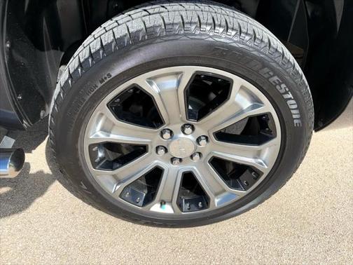 2011 GMC Yukon SLE