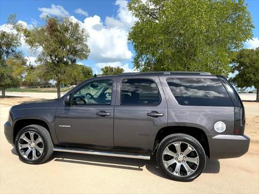 2011 GMC Yukon SLE