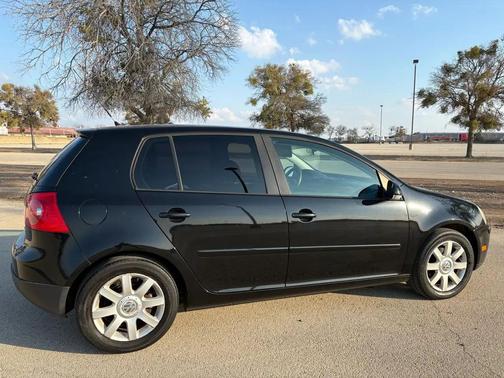 2006 Volkswagen Rabbit Base