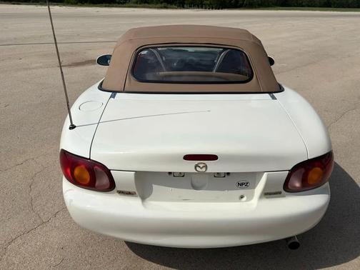 Mahogany Mica 2000 Mazda MX-5 Miata Special Edition