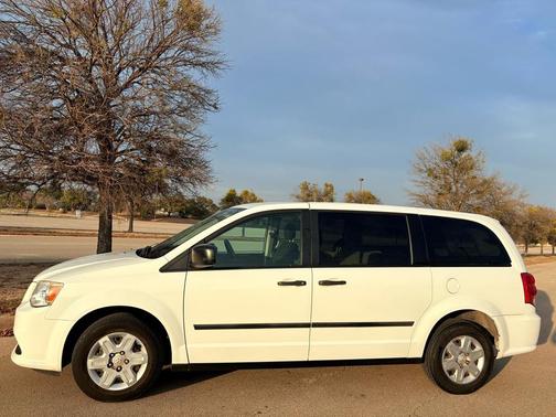 2014 RAM Cargo Tradesman