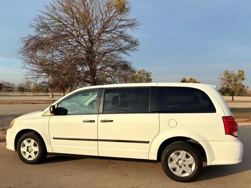 2014 RAM Cargo Tradesman