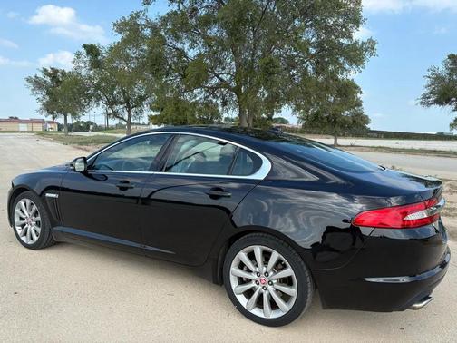 Black 2014 Jaguar XF SC