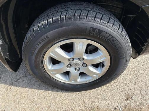 Black 2003 Toyota Highlander Base