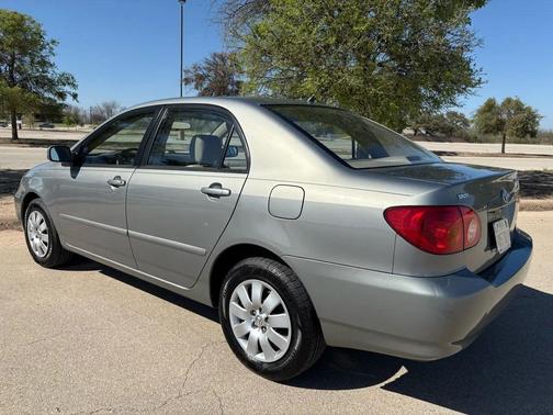 2003 Toyota Corolla LE