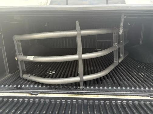 2005 Nissan Titan SE Crew Cab