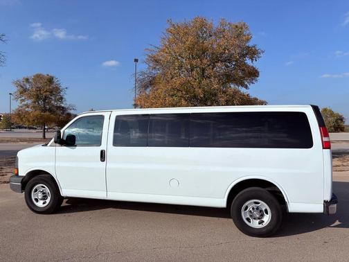 2016 Chevrolet Express 3500 LT